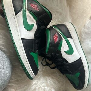 Nike Air Jordan 1 Mid Pine Green